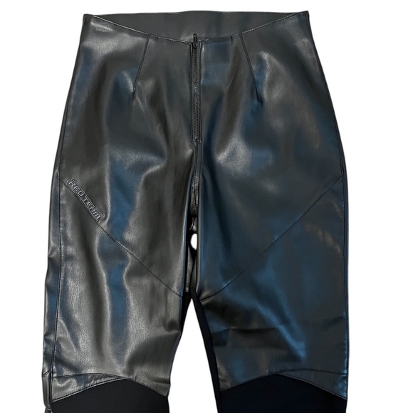 Smoke Rise Black Vegan Leather Moto Skinny Leg Pants Size: Small - Picture 6 of 10